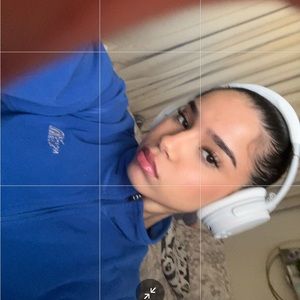 Meet your Posher, Krystal